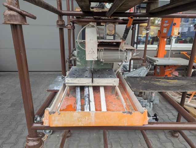PXL_20260825_064717231