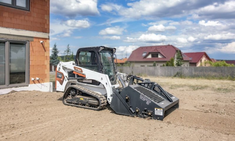 t450v_-_bobcat_kompaktraupen_-_steinsammelschaufel-1662566620
